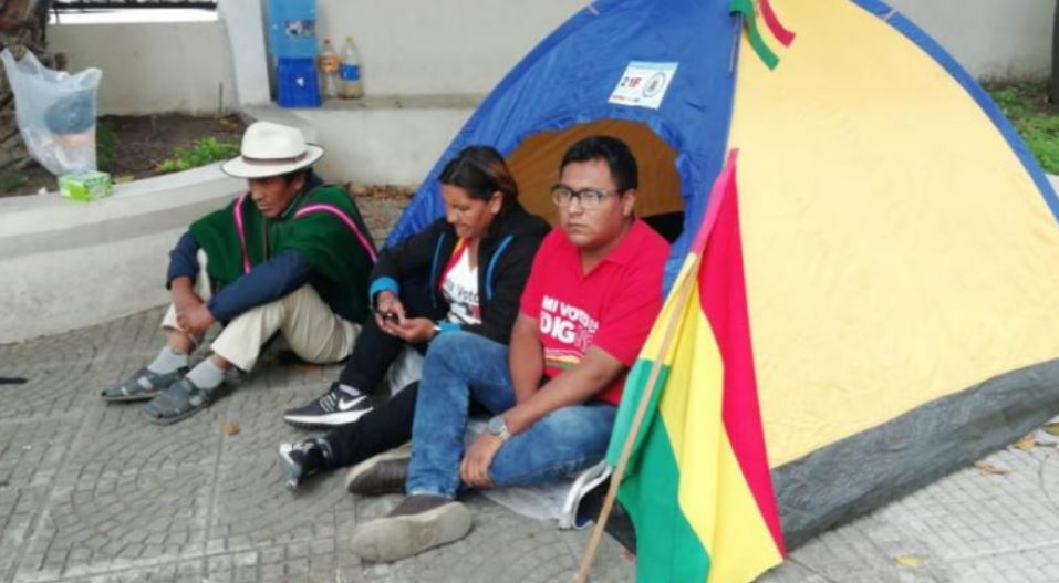Empieza huelga de hambre en Cochabamba, Santa Cruz y Tarija en rechazo a la habilitación de Evo