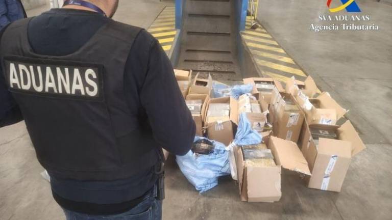 Evo critica la protección al narcotráfico luego de que en Chile y España incautaran droga que provenía de Bolivia
