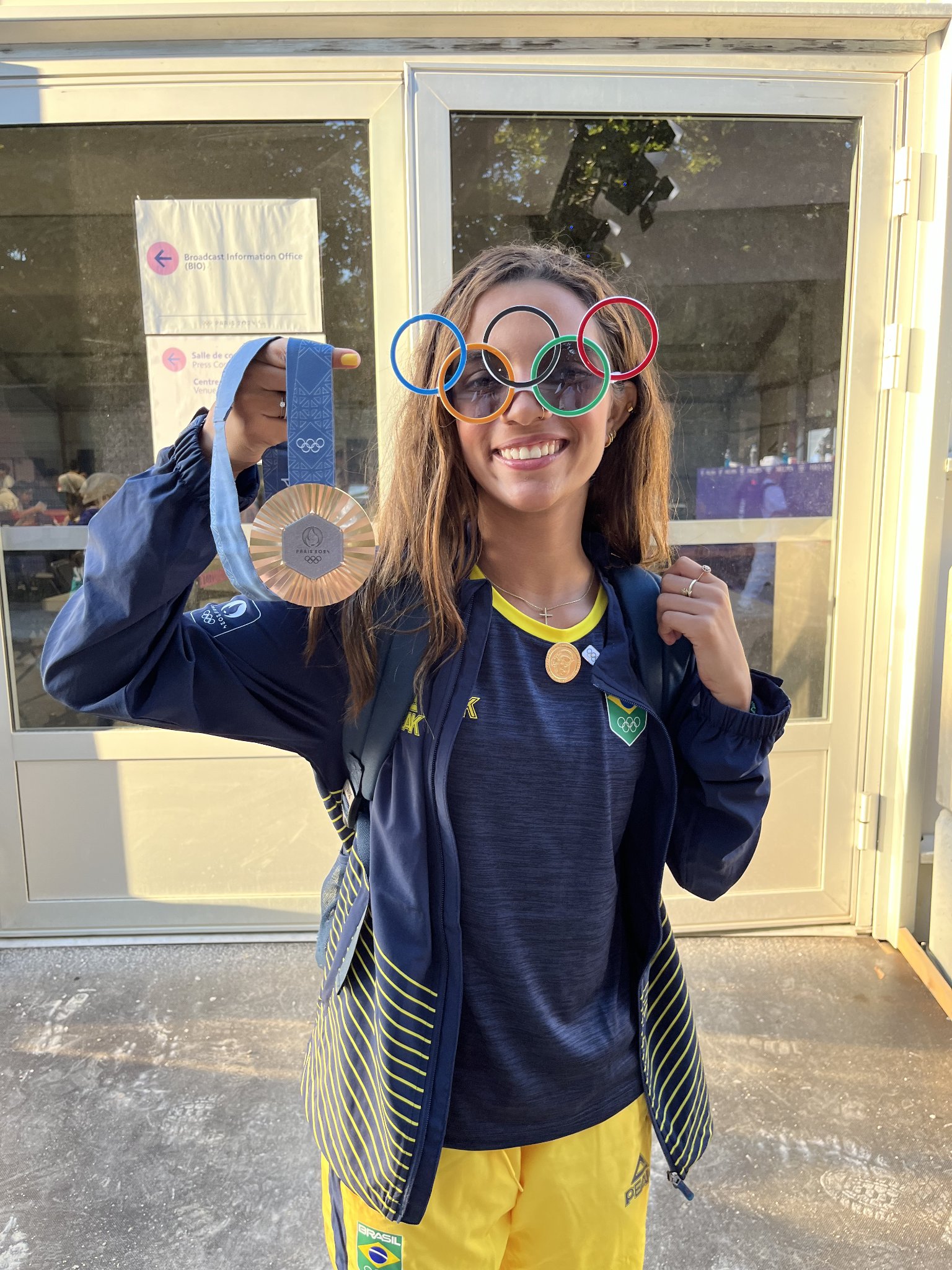 Brasileña Rayssa Leal hace historia de precocidad en los Juegos a sus 16 años