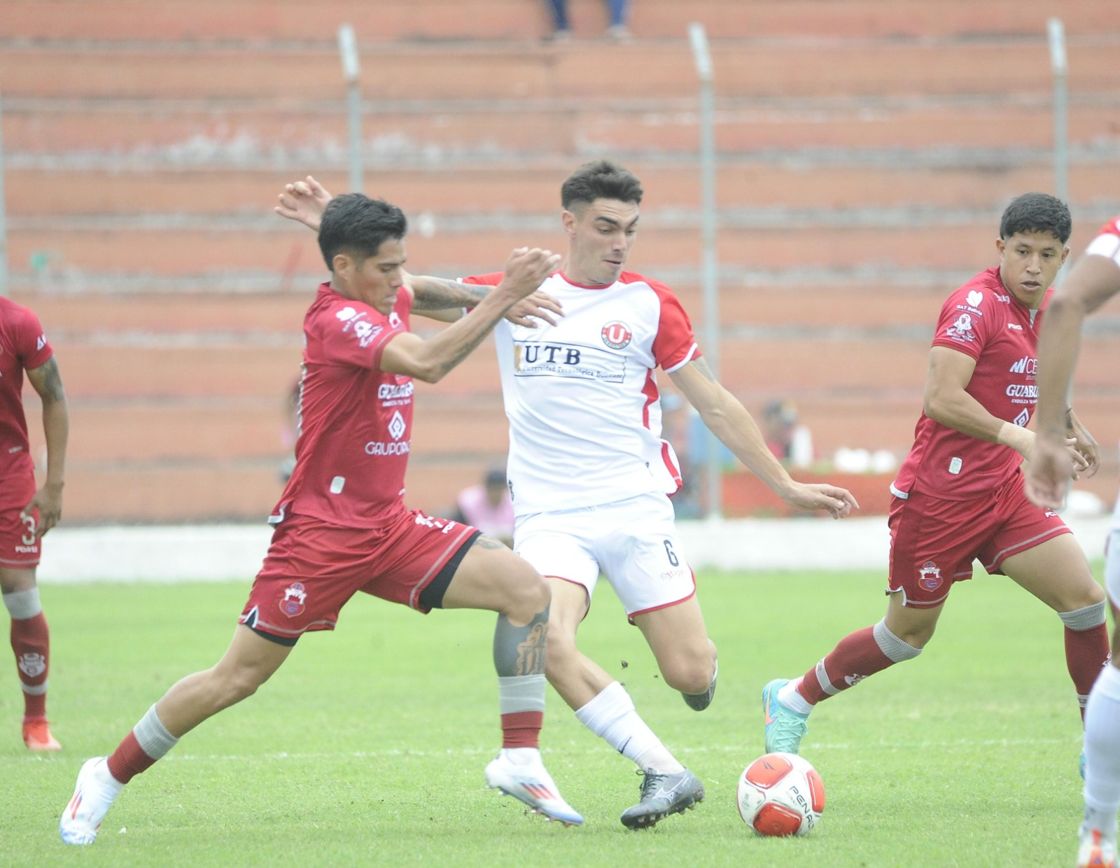 Guabirá logra una espectacular remontada y salva el debut de su nuevo DT