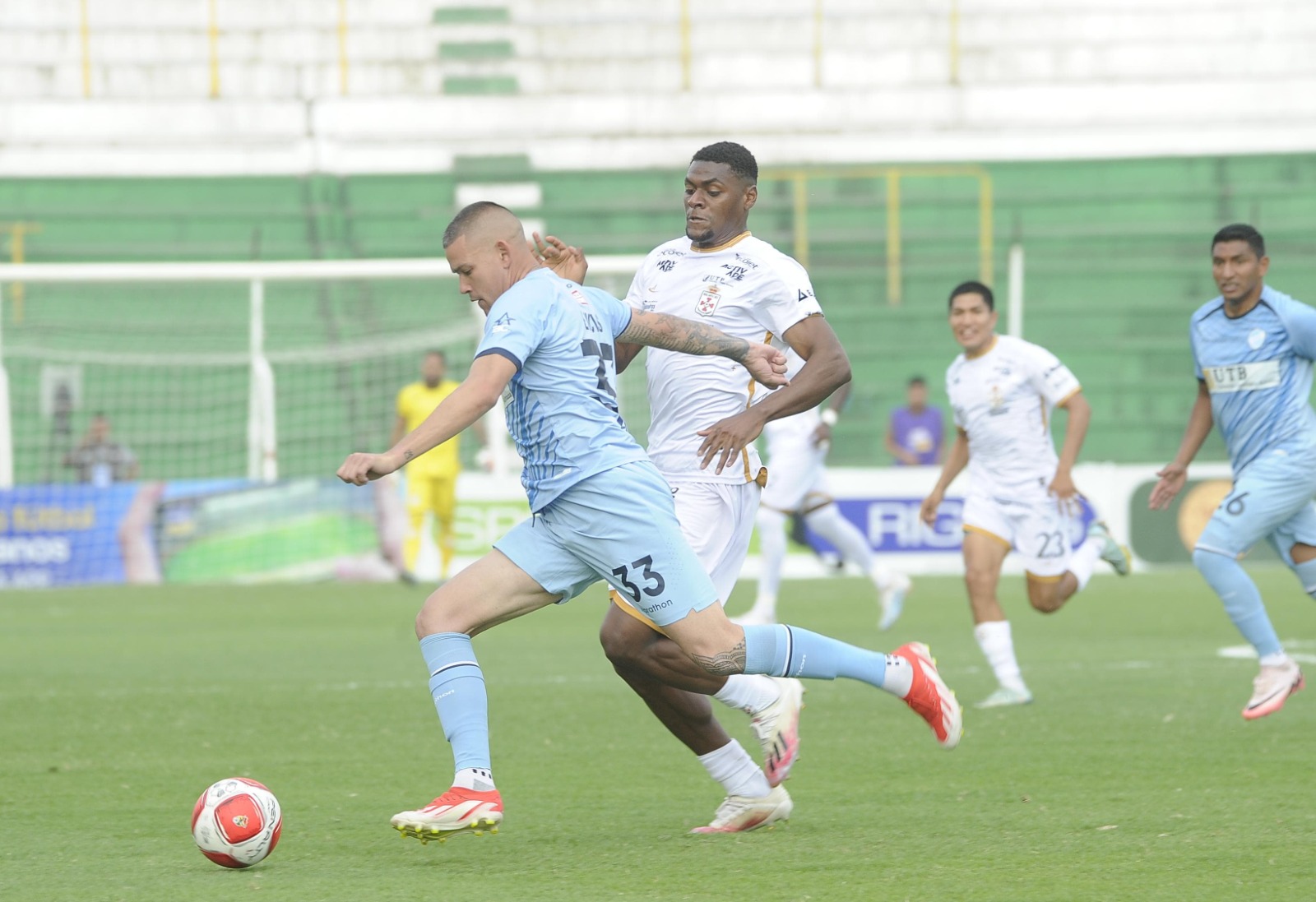 Aurora empata con dos goles de su juvenil Montaño y Real sigue “colero” y sin ganar