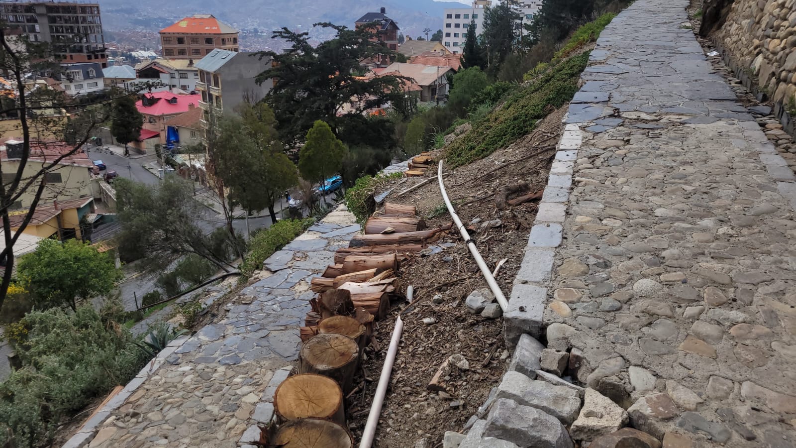 El Montículo sufre deterioro y abandono, vecinos piden intervención de la Alcaldía