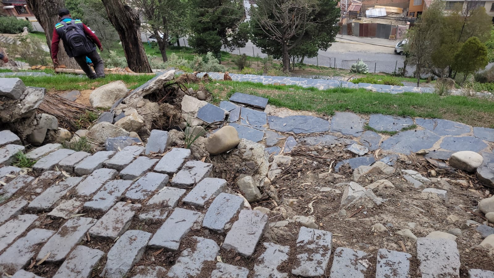 El Montículo sufre deterioro y abandono, vecinos piden intervención de la Alcaldía