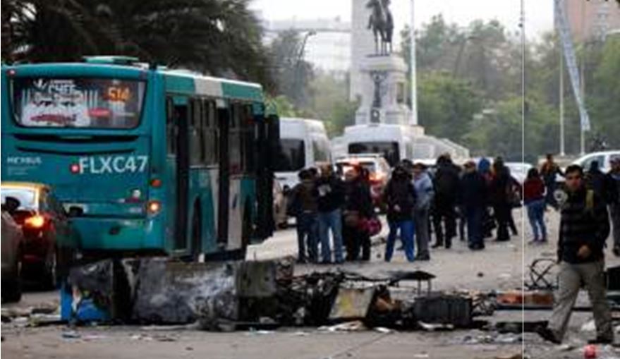 Estado de Emergencia en Chile: Militares despliegan tanquetas en Santiago, que vive un caos