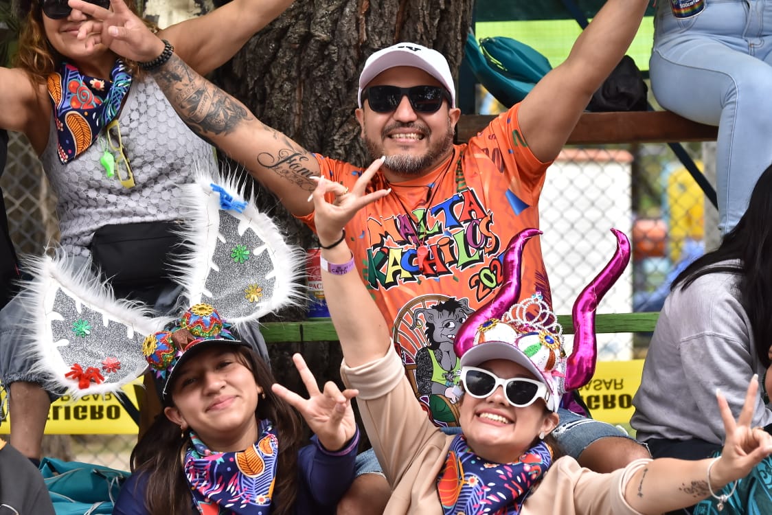 Alegría y color llenan el Corso de Corsos en el cierre del Carnaval en Cochabamba