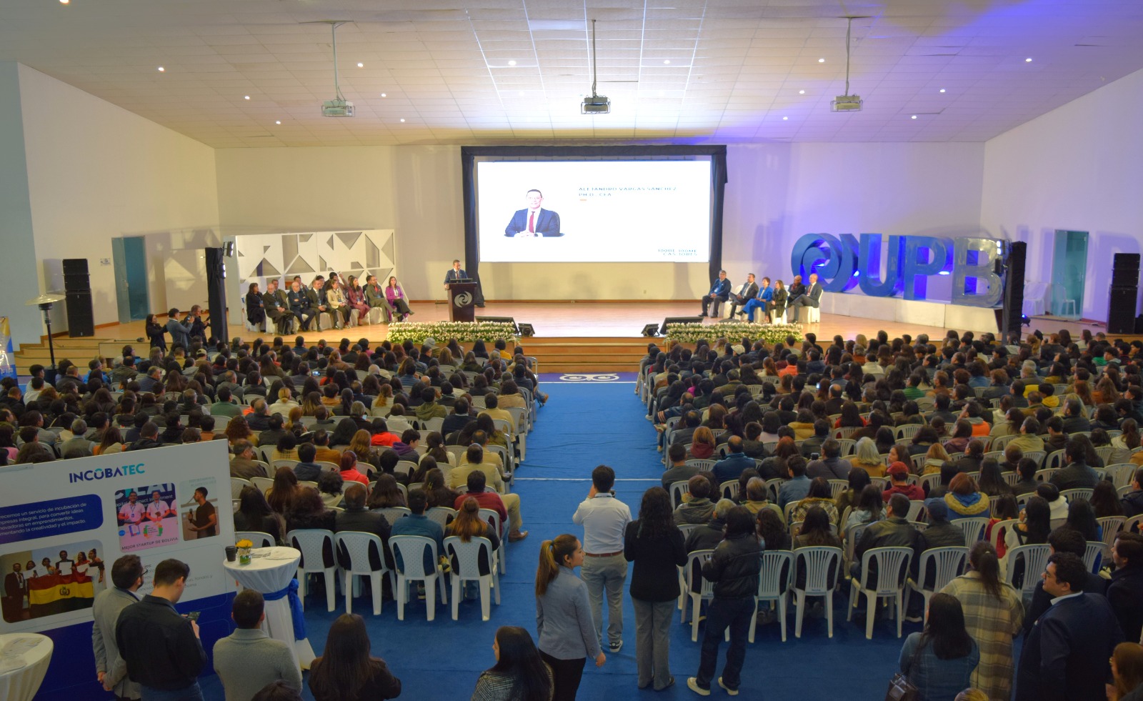 La UPB lanza el programa de becas “100 Mejores” en sus tres campus para captar el mejor talento colegial del país