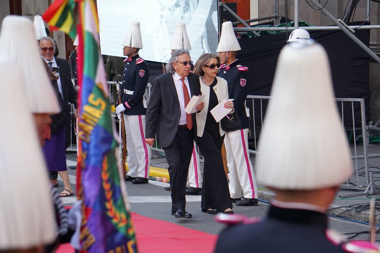 Vea las fotografías de la posesión del presidente Rodrigo Paz y del vicepresidente Edmand Lara