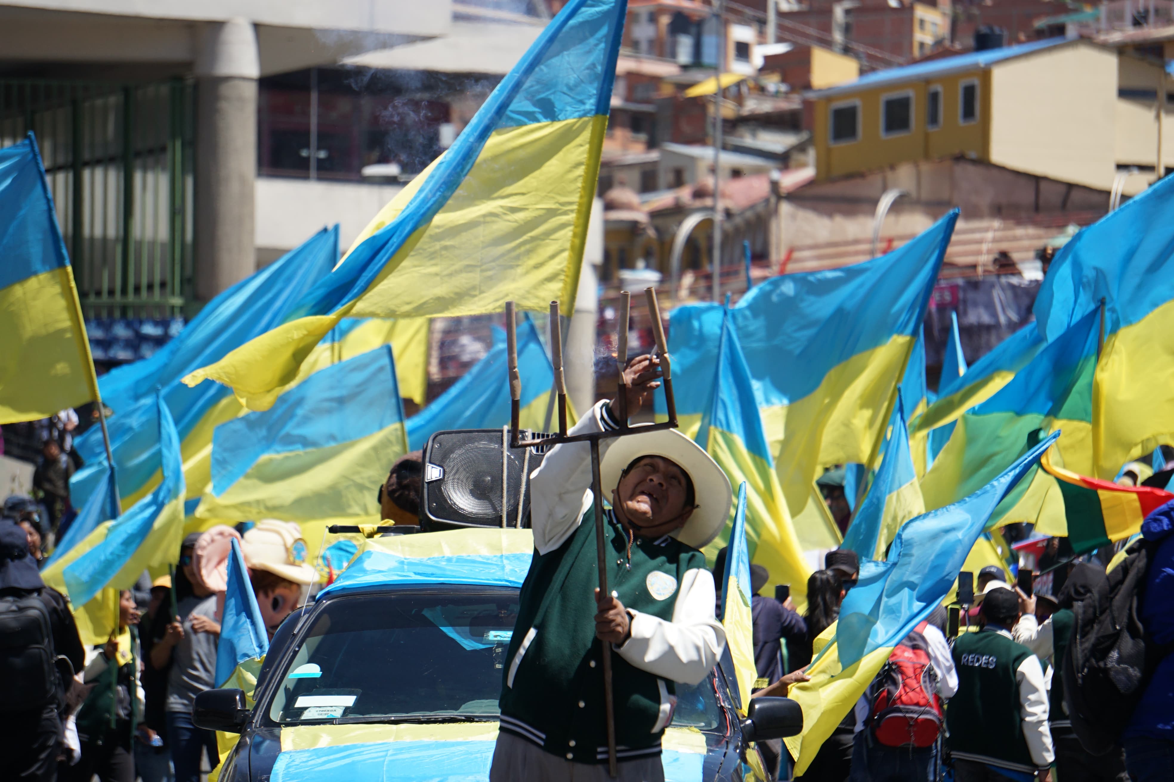 Marchan a favor de Lara; Gobierno no sabe si es social, política o por "pegas"