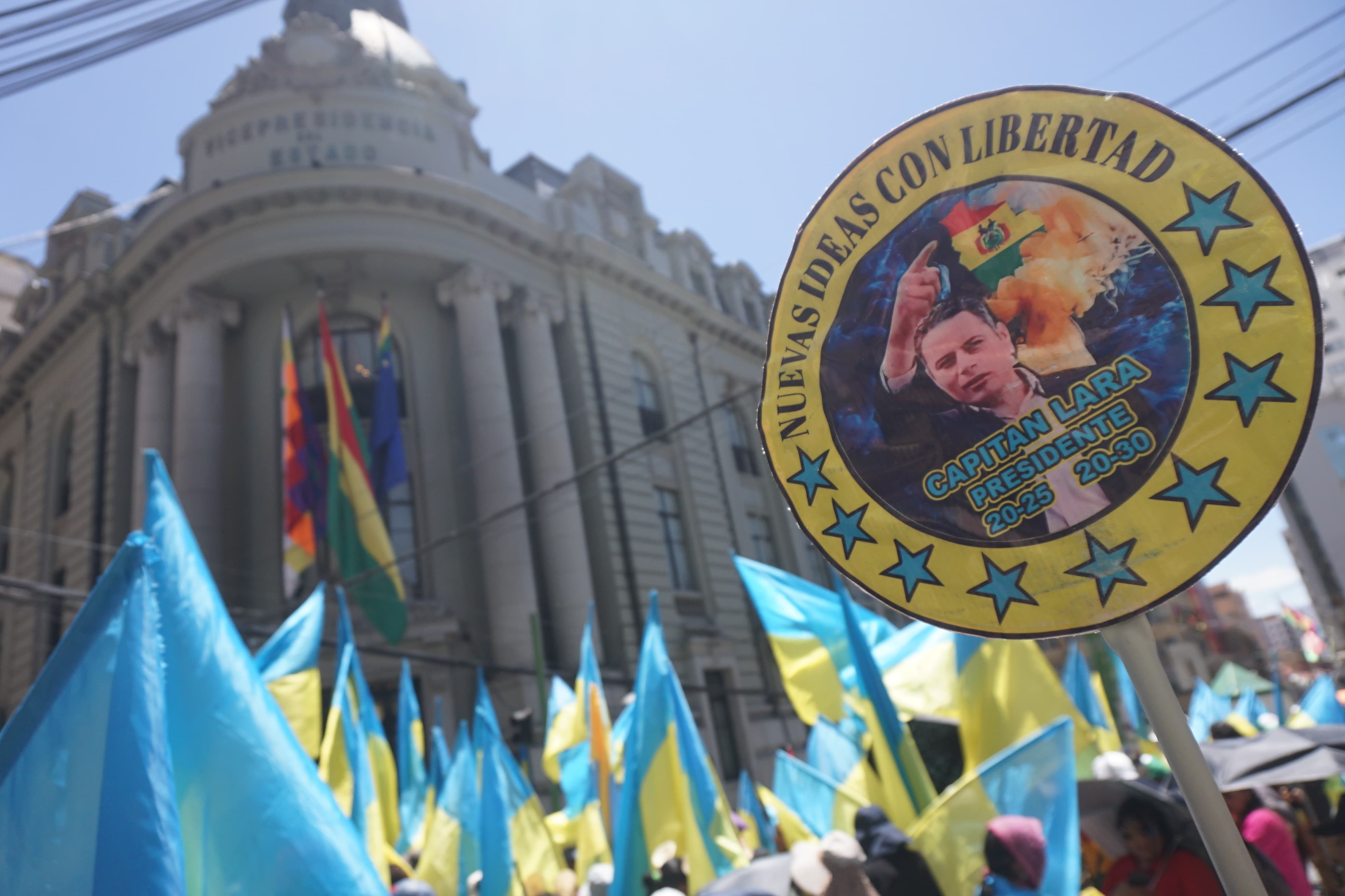 Marchan a favor de Lara; Gobierno no sabe si es social, política o por "pegas"