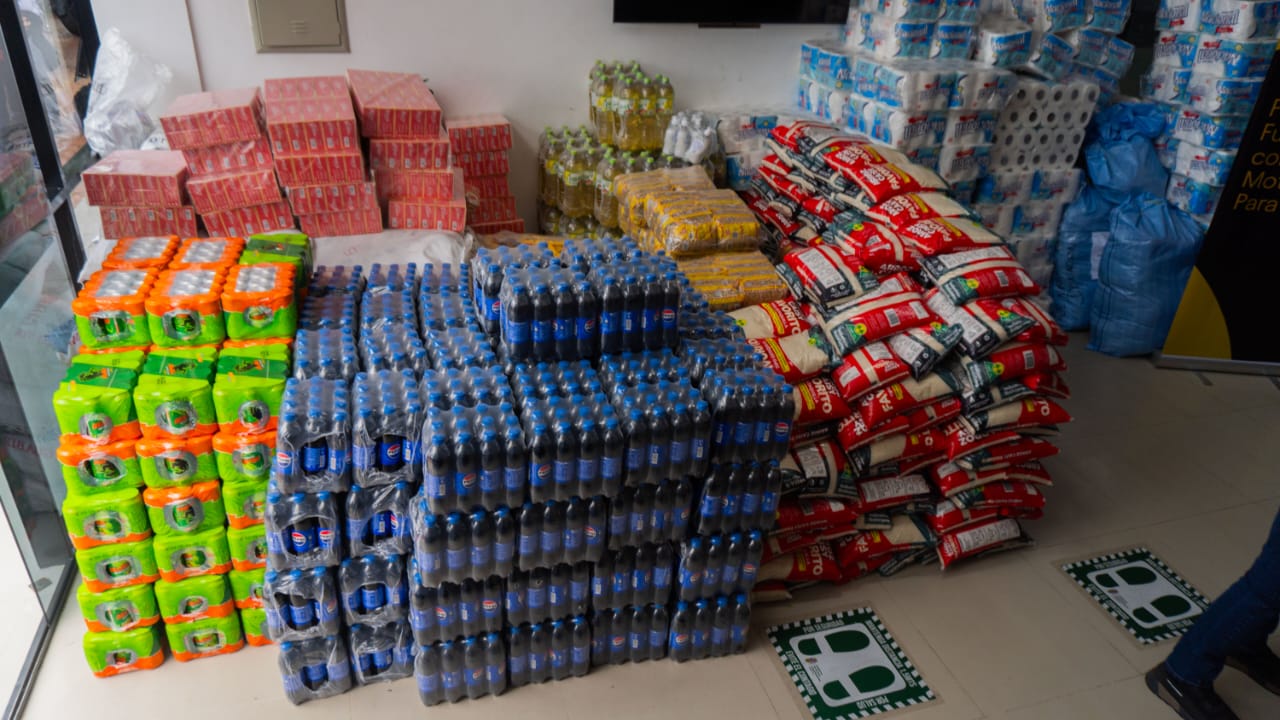 CBN activa su protocolo de apoyo humanitario y entrega bebidas, alimentos e insumos para las familias afectadas por el desastre en Samaipata