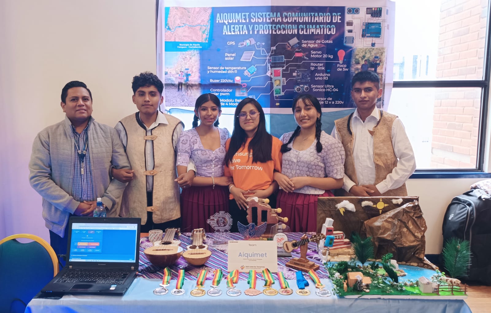 AIQUIMET gana Solve for Tomorrow 2025 con una solución que protege a comunidades de Aiquile de eventos climáticos extremos