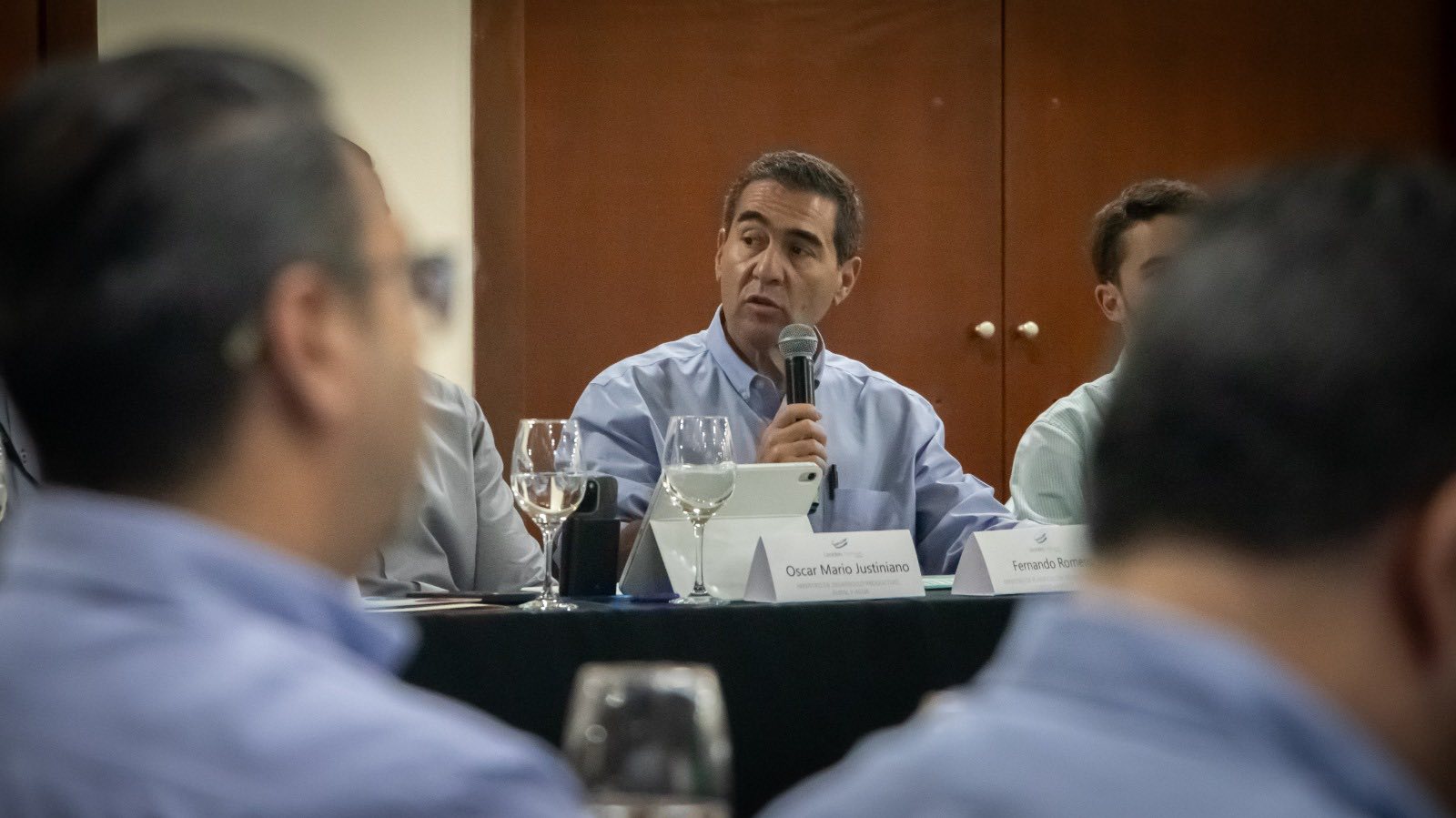 Planificación, desarrollo productivo y economía: ejes del encuentro entre Gobierno y Cainco