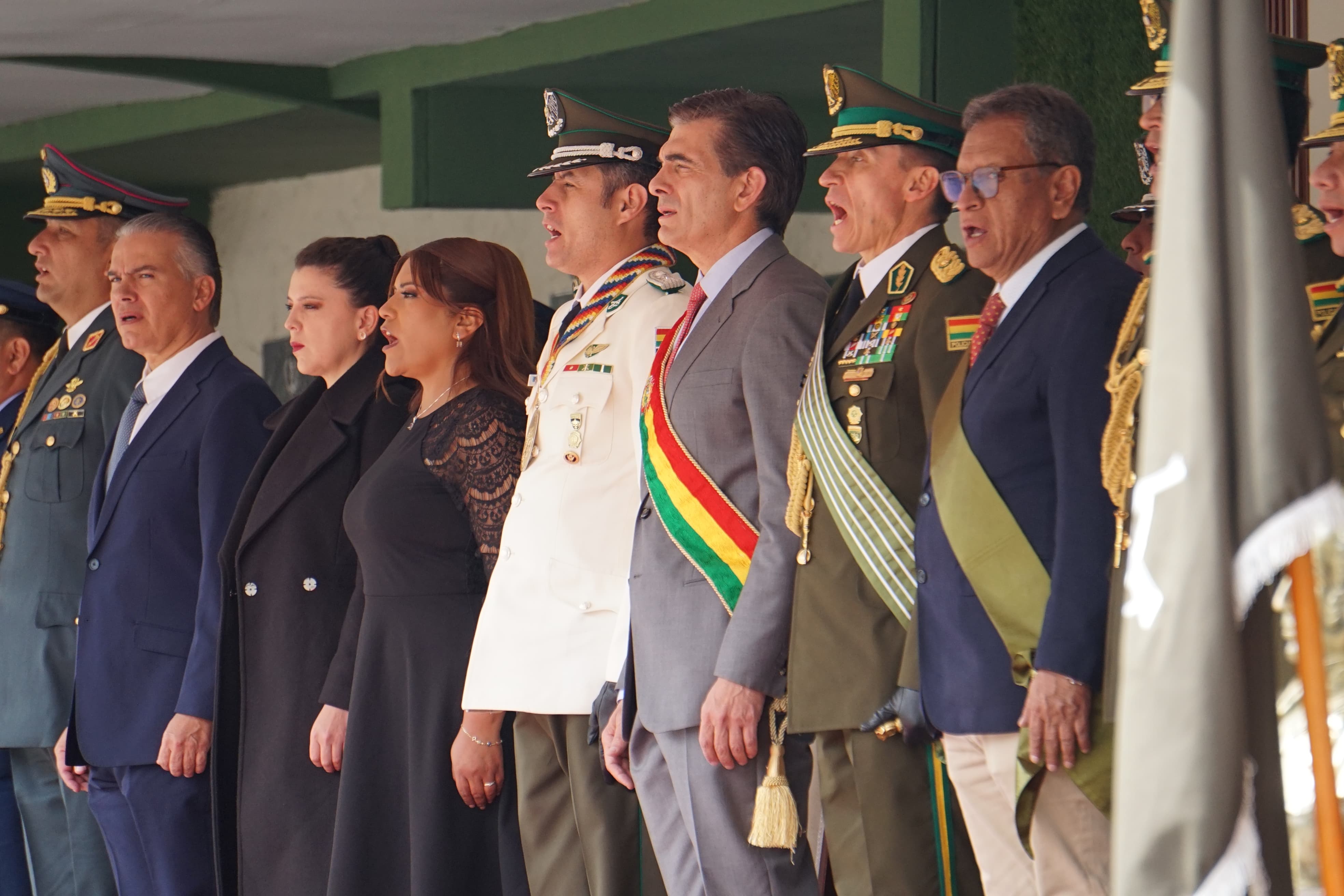 "Un uniforme no se mide por sus colores (...), se mide por el carácter de quien lo lleva”, dice Paz en la Anapol