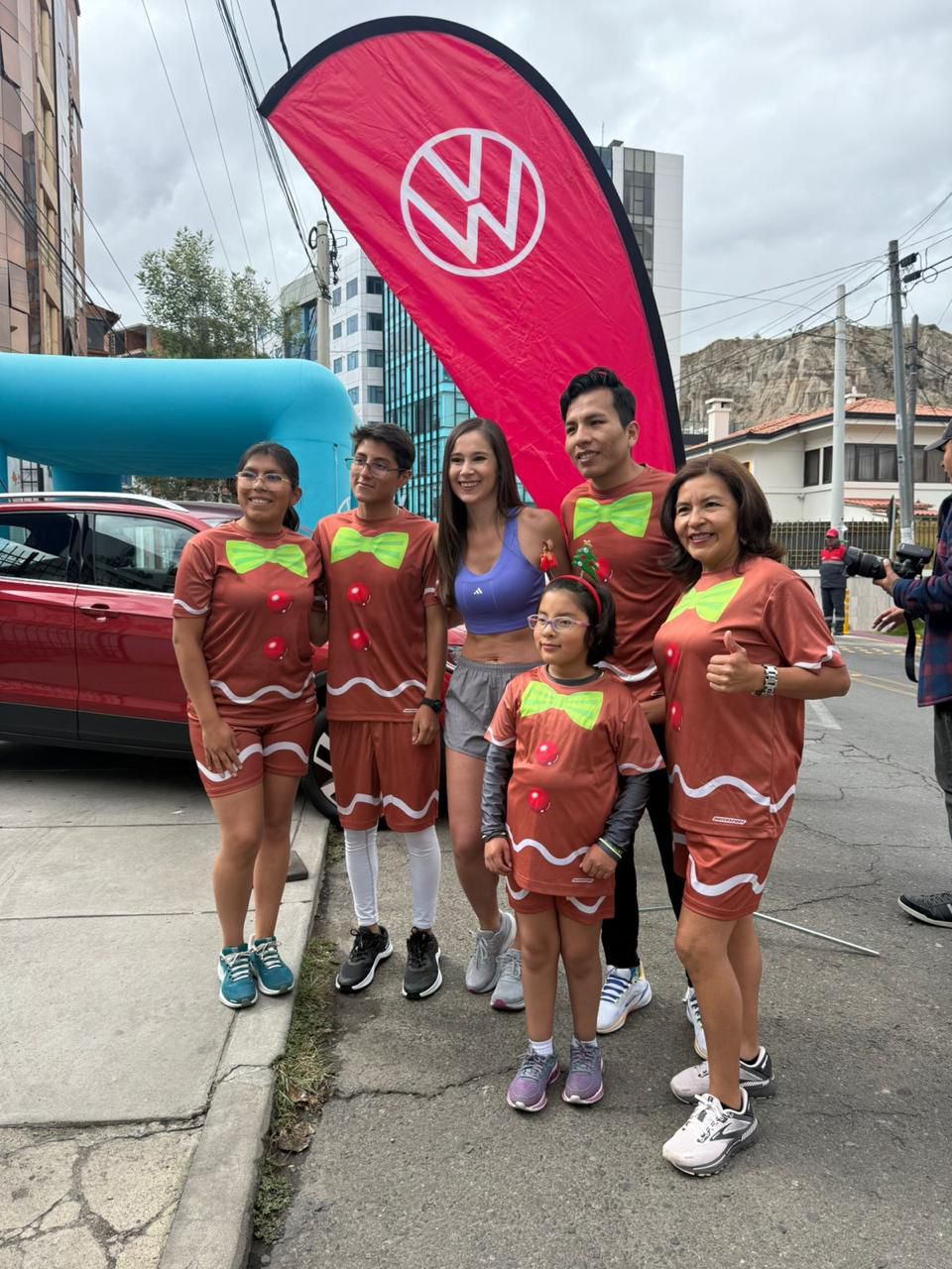 Volkswagen impulsa la Navi Run 2025, la carrera que une deporte, solidaridad y espíritu navideño