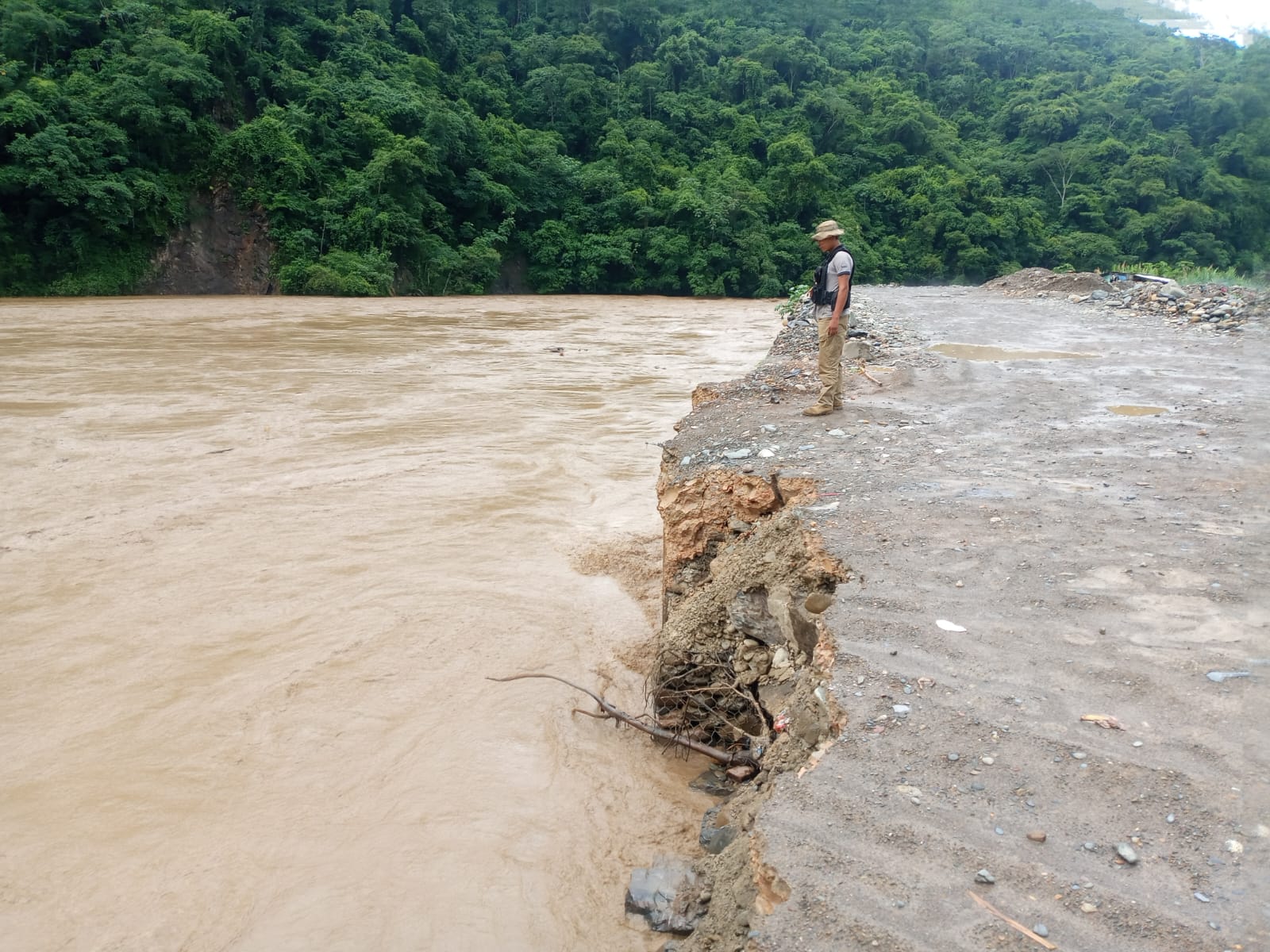 Riada deja a más de 600 familias damnificadas en Guanay