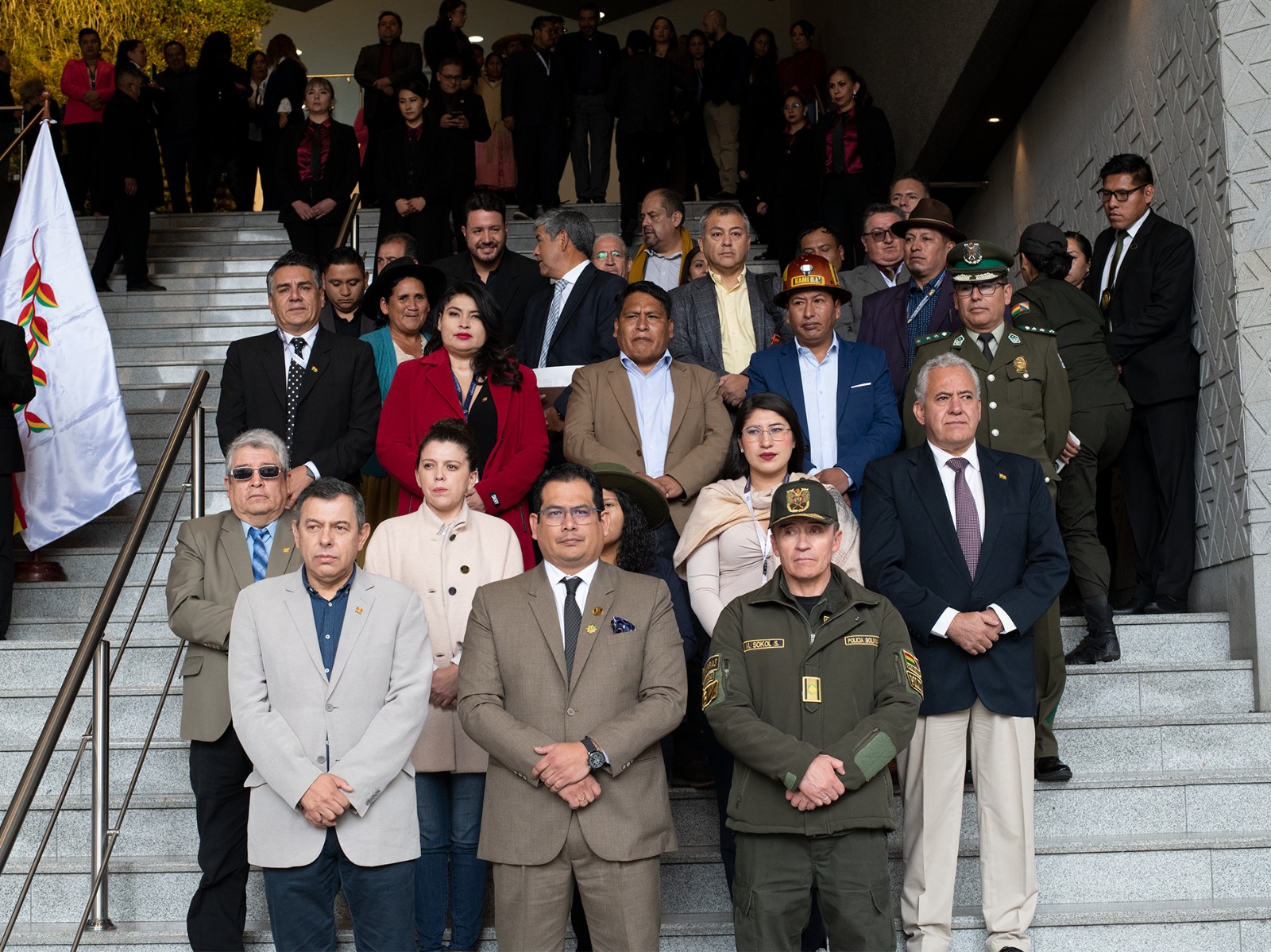 Lara no participa en la presentación de la nueva imagen de la ALP