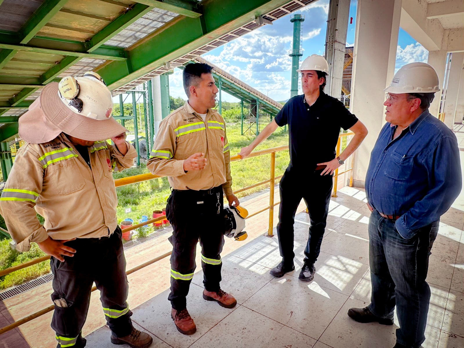 Obras Públicas anuncia estudio para el diseño de la vía férrea Motacucito-Mutún-Puerto Busch