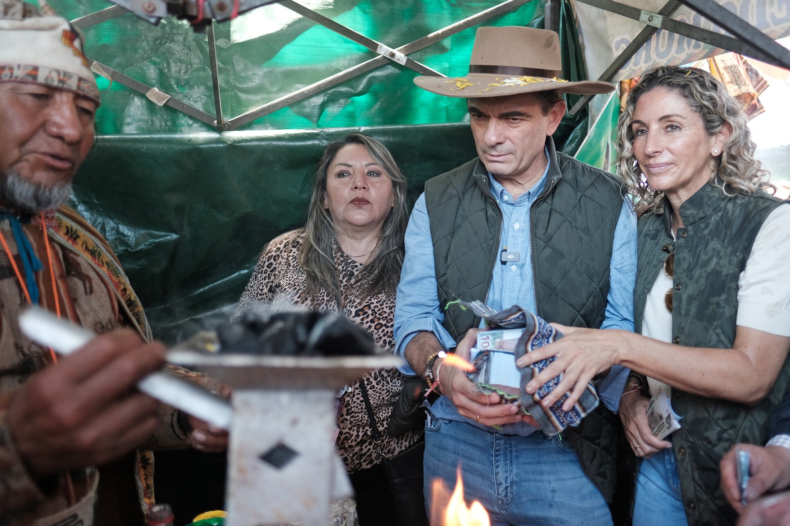 Alasita: Paz decreta combustible y progreso y anuncia buenas noticias “en dólares” para siguiente semana