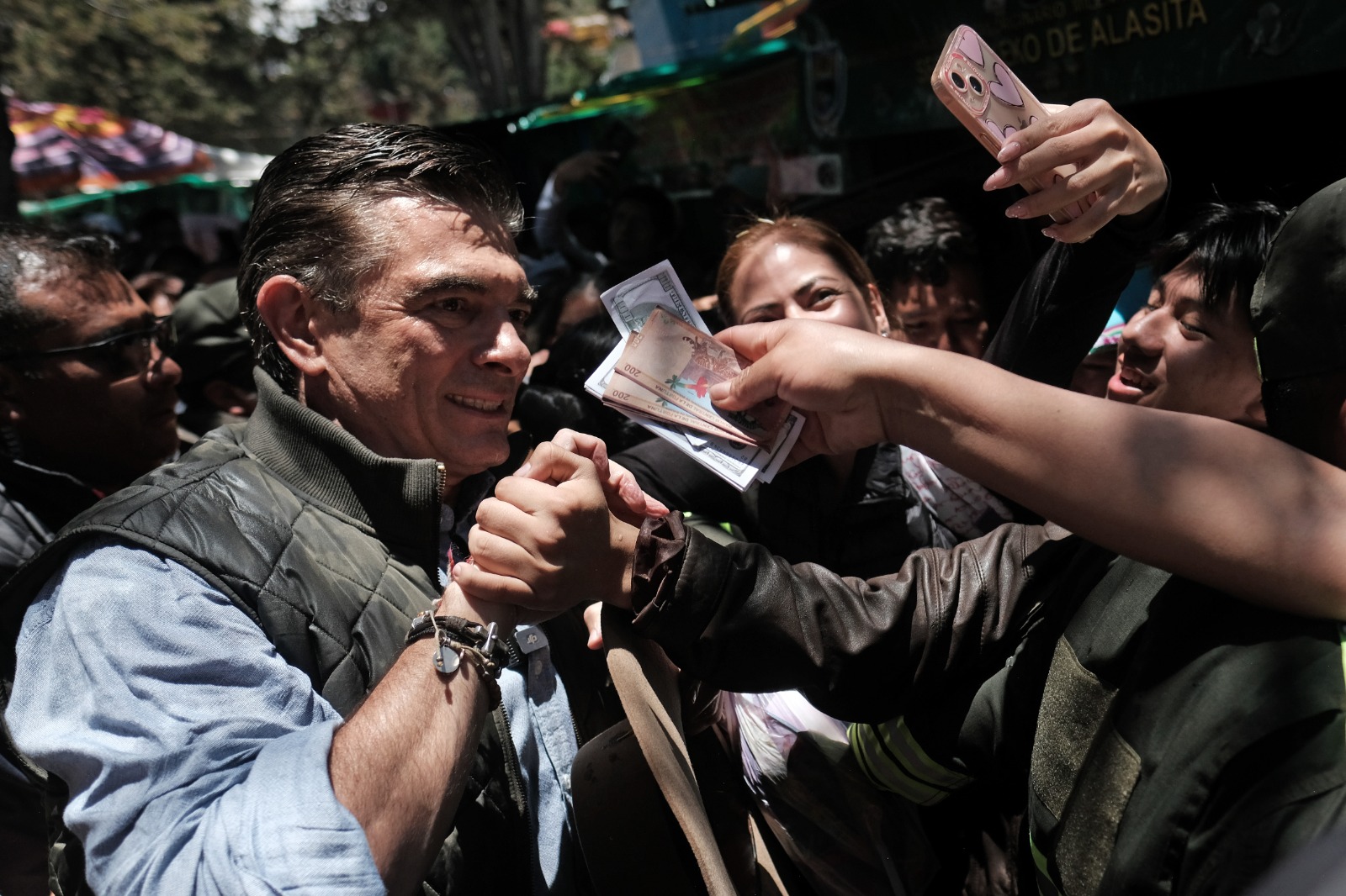 Alasita: Paz decreta combustible y progreso y anuncia buenas noticias “en dólares” para siguiente semana