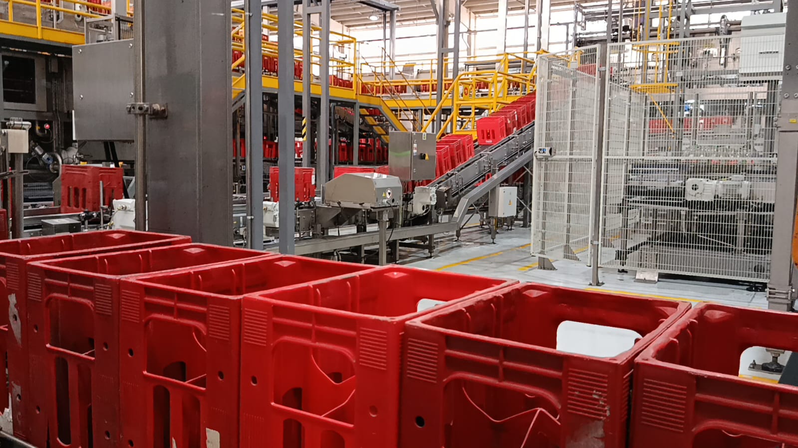 Embol inaugura sistema de energía solar en su planta de El Alto y continúa fortaleciendo su estrategia de sostenibilidad