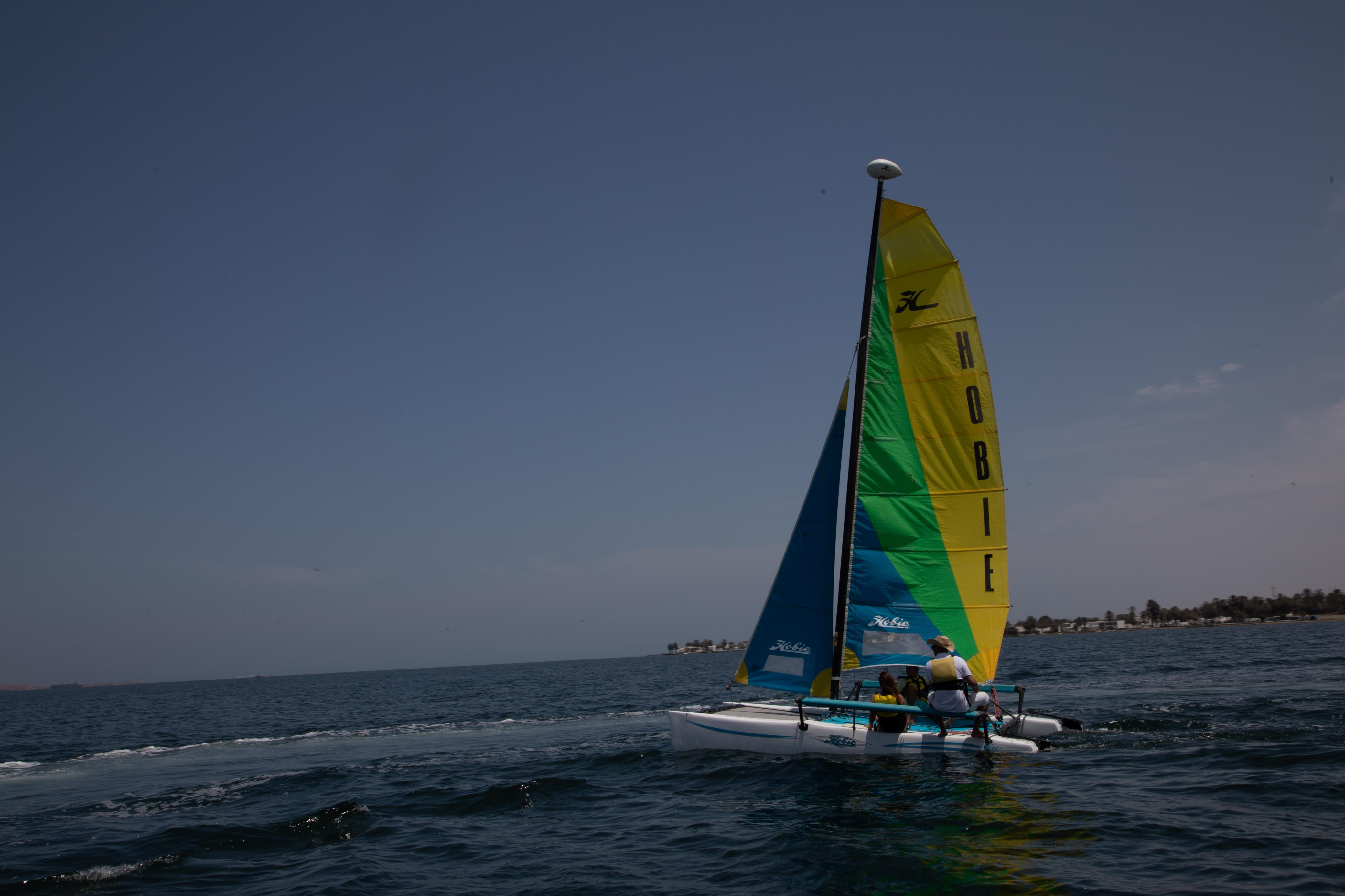 Este verano, los bolivianos eligen las playas del Perú: sol, mar y experiencias para todos