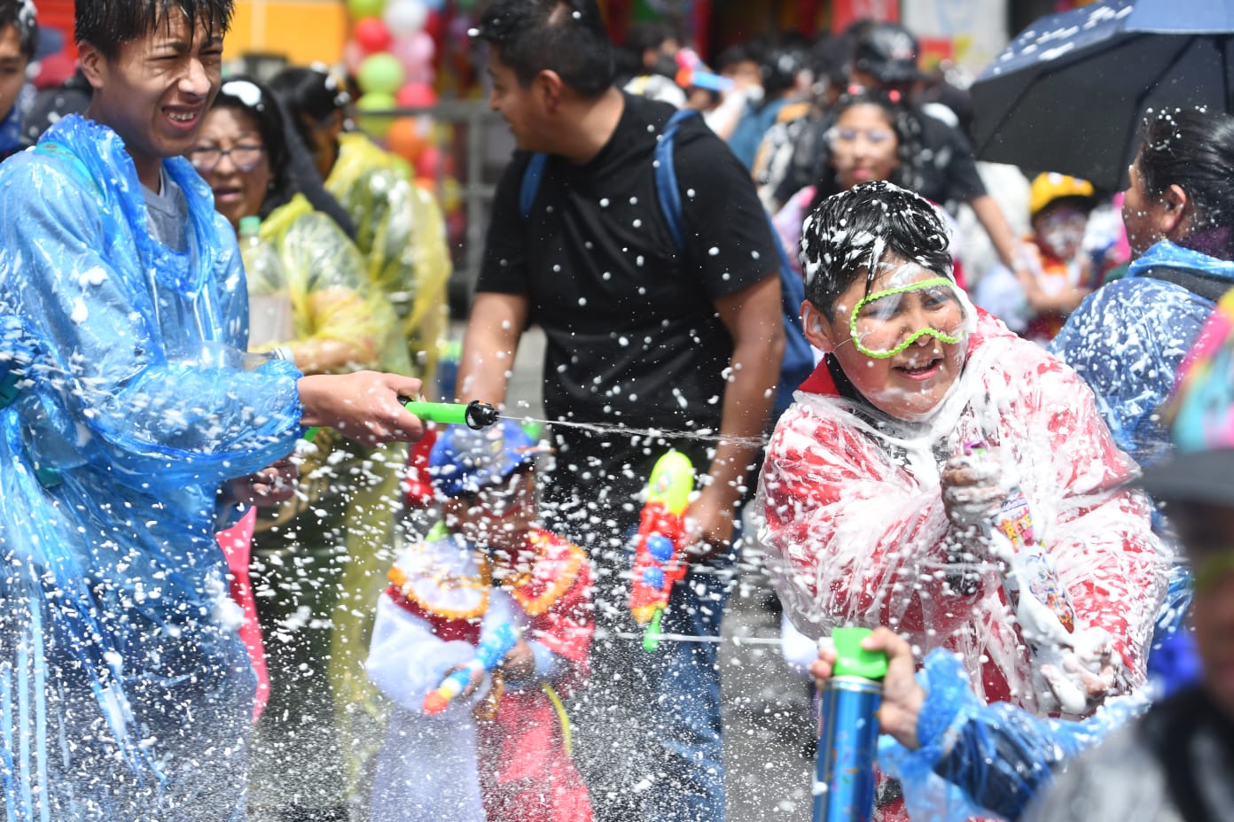 Diversión y disfraces en el corso infantil de La Paz