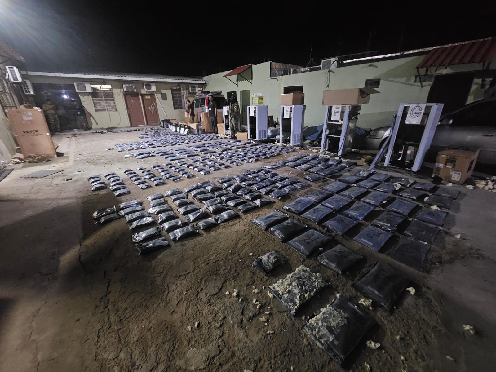 Confiscan 356 k de marihuana líquida ocultos en dispositivos eléctricos en Viru Viru