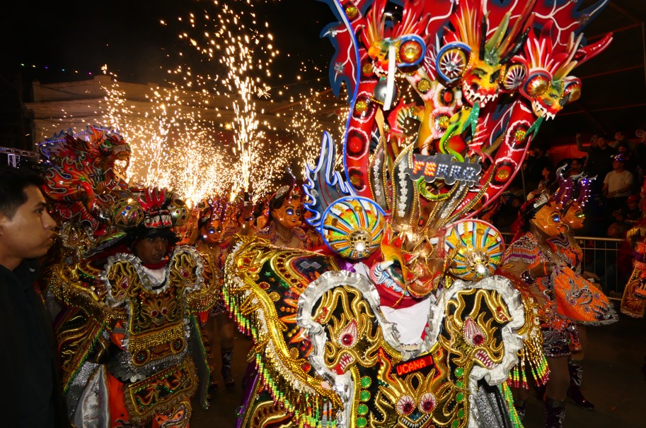 |CRÓNICA|Carnaval en Oruro, un desorden bien organizado|Fernando Patiño|