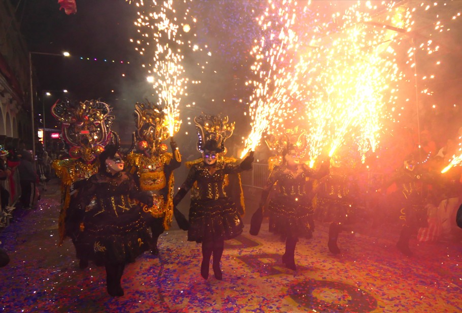 |CRÓNICA|Carnaval en Oruro, un desorden bien organizado|Fernando Patiño|