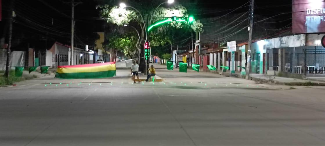 Comité Cívico de Beni ejecuta paro con bloqueo de caminos por calidad de gasolina