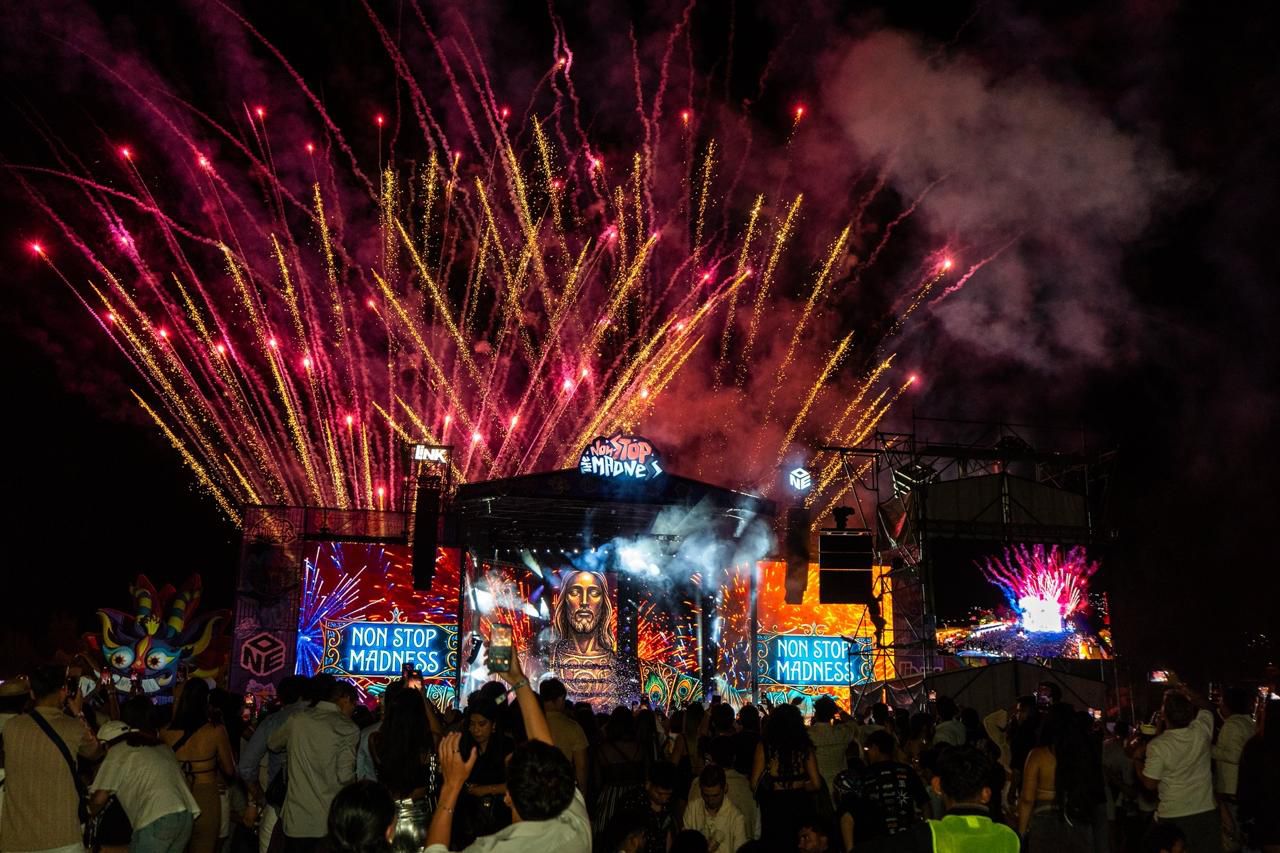 Crediseguro impulsa la educación financiera y protege a jóvenes con seguros digitales en eventos de alto nivel