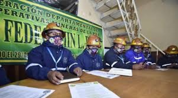 Mineros cooperativistas retiran respaldo a Pan-Bol por excluirlos de la lista de candidatos