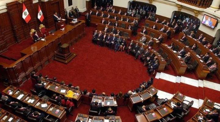 Perú sin presidente: tras el fracaso del domingo, el Congreso se reúne para acabar con el vacío de poder