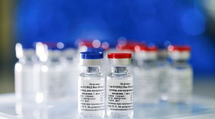 Rusia anuncia que su vacuna Sputnik V contra el coronavirus tuvo hasta 95% de eficacia 