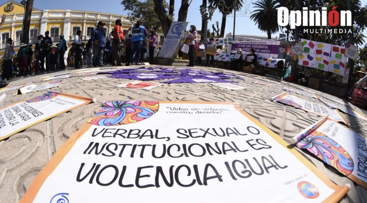 ONU-Mujeres califica de “pandemia en la sombra” la violencia contra las mujeres