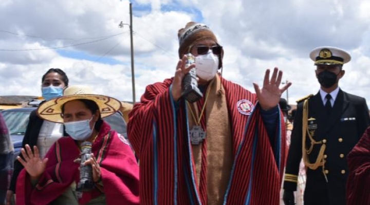 Presentan 15 piezas arqueológicas halladas en Tiwanaku