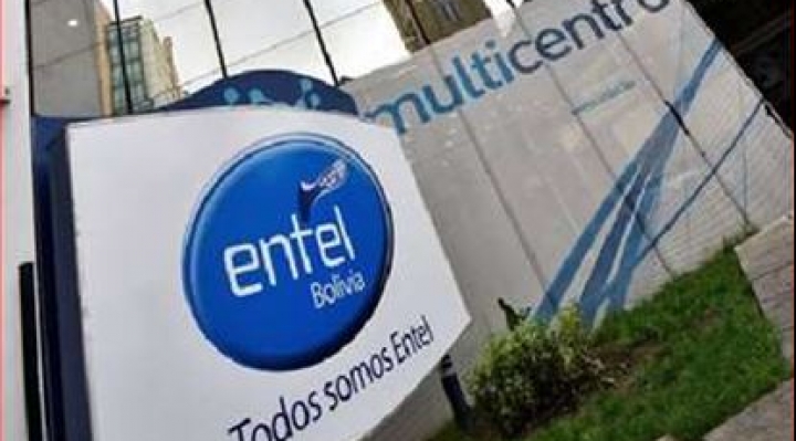 Aprehenden a funcionaria de Entel por desviar $us 500.000 a la cuenta de su esposo