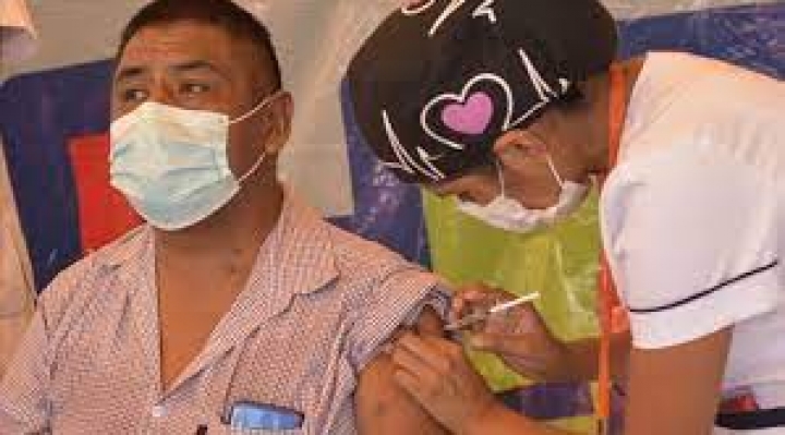 Cochabamba se suma al pedido de reducir rango de edad para recibir la vacuna anticovid