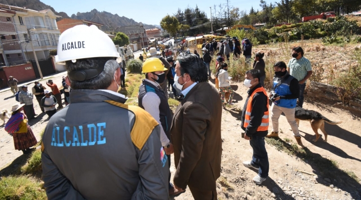 Alcalde recupera predio municipal en Bolognia y otorga 15 días para que ocupantes desalojen el lugar