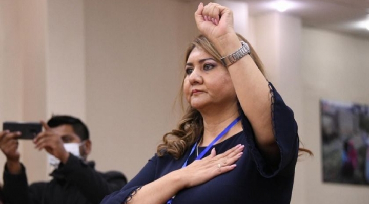 Silvia Gallegos: “No voy a renunciar, será el presidente Luis Arce quien tome la decisión”