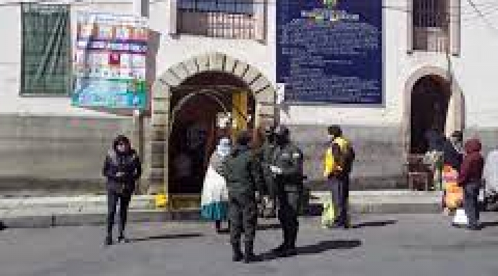 La FELCC levanta un cadáver en la cárcel de San Pedro