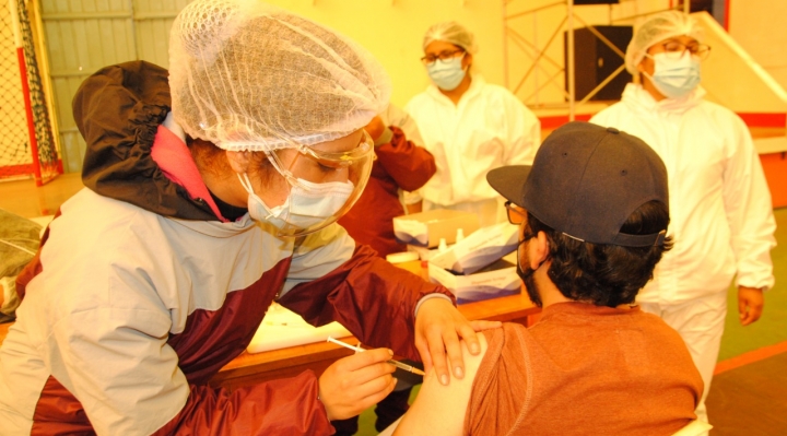 Municipio de La Paz, líder en promedio de vacunados en el ámbito nacional