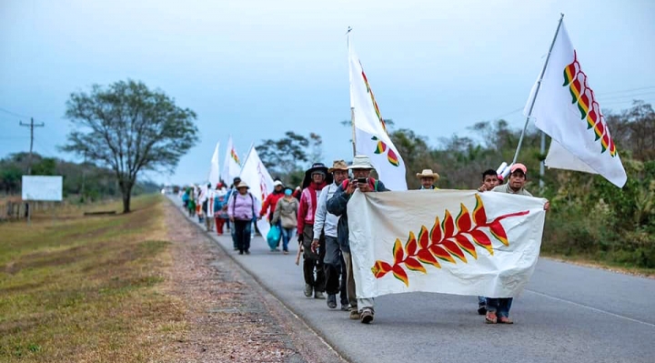 Indígenas marchan en contra del despojo de tierras y planes arbitrarios de titulación del INRA
