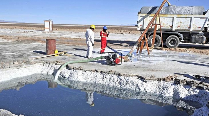 Arce firmará con Argentina un acuerdo de cooperación técnica para desarrollar la industrialización el litio