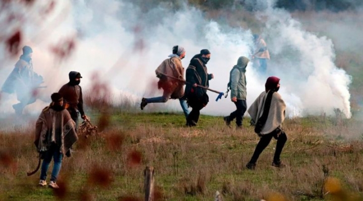 Chile: 3 claves para entender el centenario conflicto mapuche y por qué Piñera envió al Ejército al sur del país