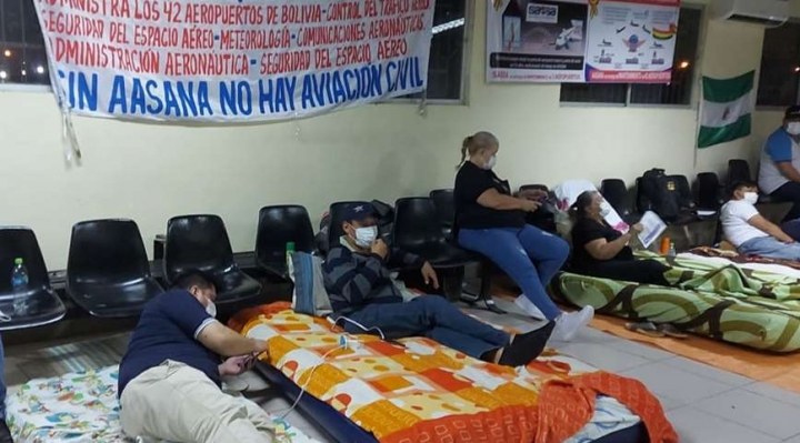 Ante supresión de Aasana, trabajadores mantienen medidas de presión