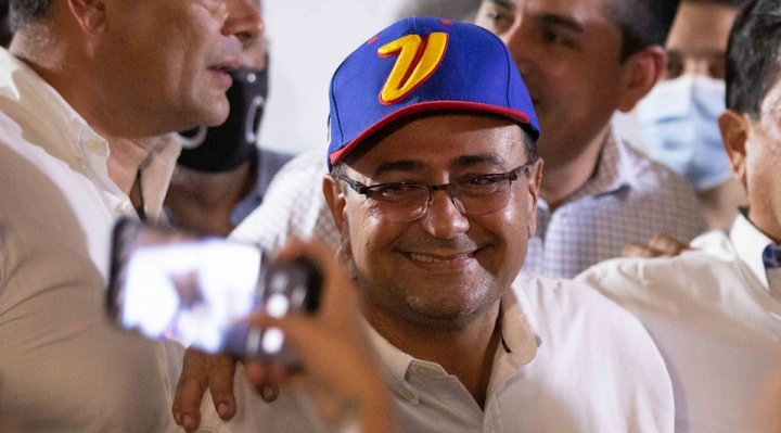 Oposición venezolana logra un triunfo simbólico al ganar las elecciones a la gobernación de Barinas, estado natal de Hugo Chávez