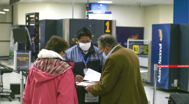 Formulario 250: viajeros internacionales podrán ingresar artículos menores a $us 1.000 sin pago de impuestos