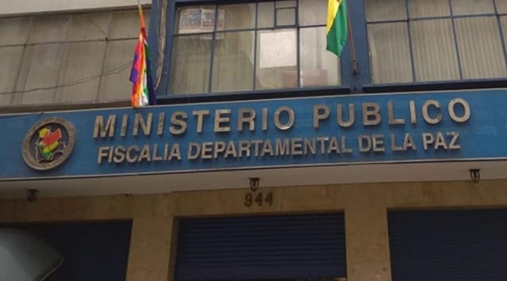 Solidaridad con dos periodistas a los que un fiscal pidió su detención