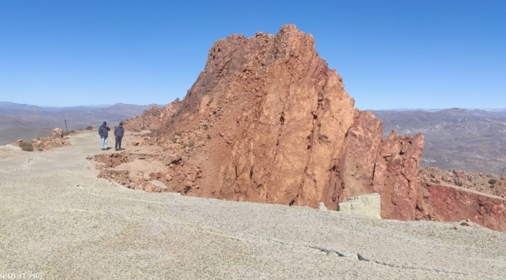 Comibol tiene plan a corto plazo para reubicar operaciones mineras del Cerro Rico y Fedecomin empezó el traslado